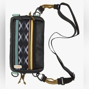 NWOT Chums Rover Crossbody Sling Bag Unisex in Western Black